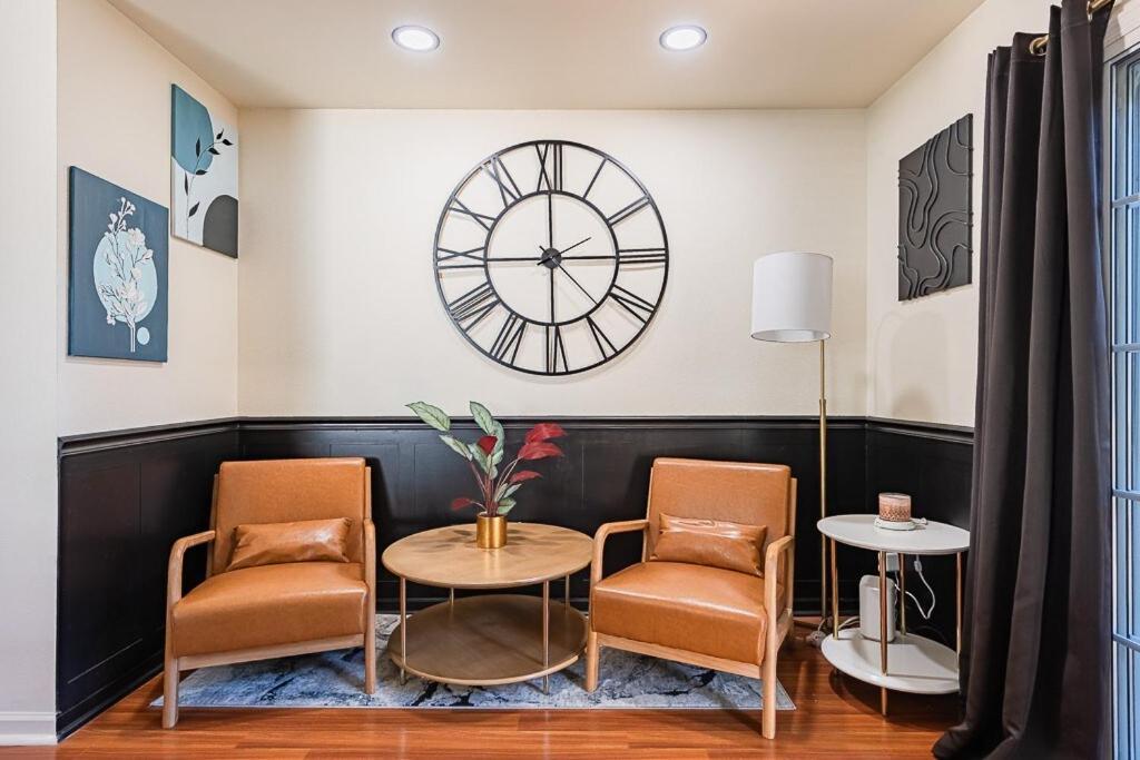 Cozy Townhome Retreat With King Bed Near I-10, Capitol, Fsu & Famu Tallahassee Eksteriør bilde